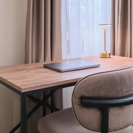 House Kadikoey 公寓